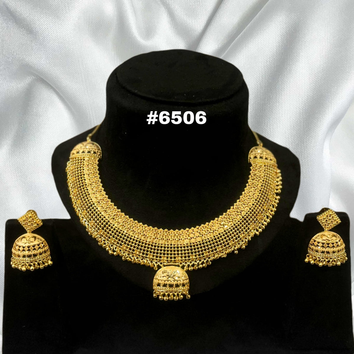 Gold Plated Short Necklace Set, PMJ Model No: 6506
