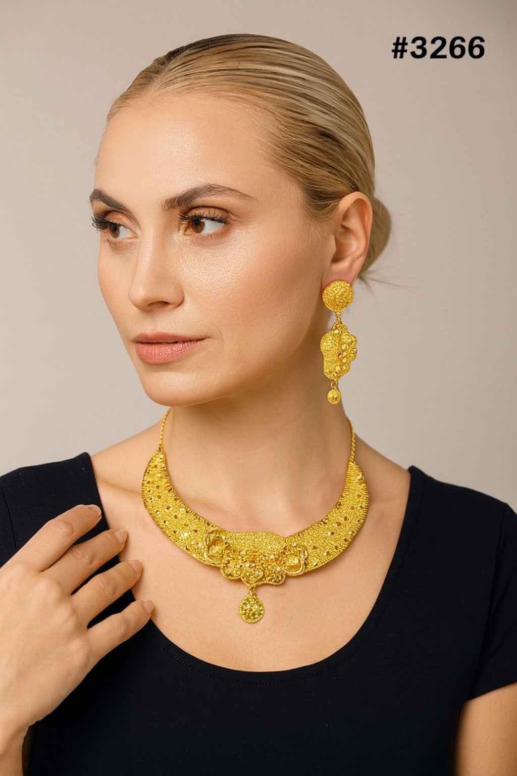 Gold Plated Hand Made Short Necklace Set, PMJ Model No: 3266