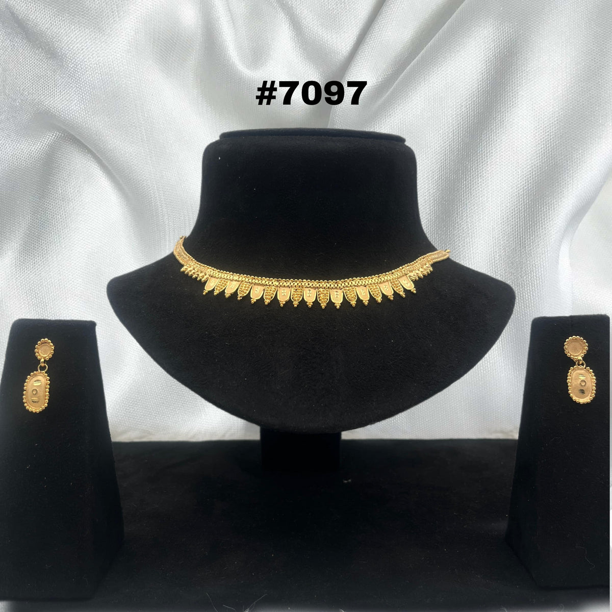 Gold Plated Short Necklaces, PMJ Model No: 7097