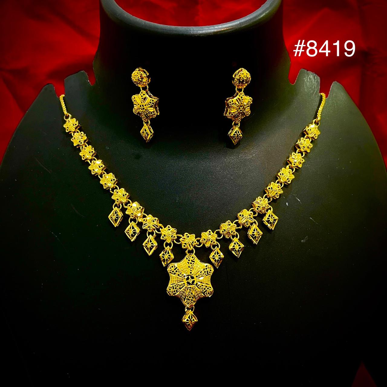 Gold Plated Short NECKLACE 5 Gram Gold Plated Jewellery PMJ Model No : 8419