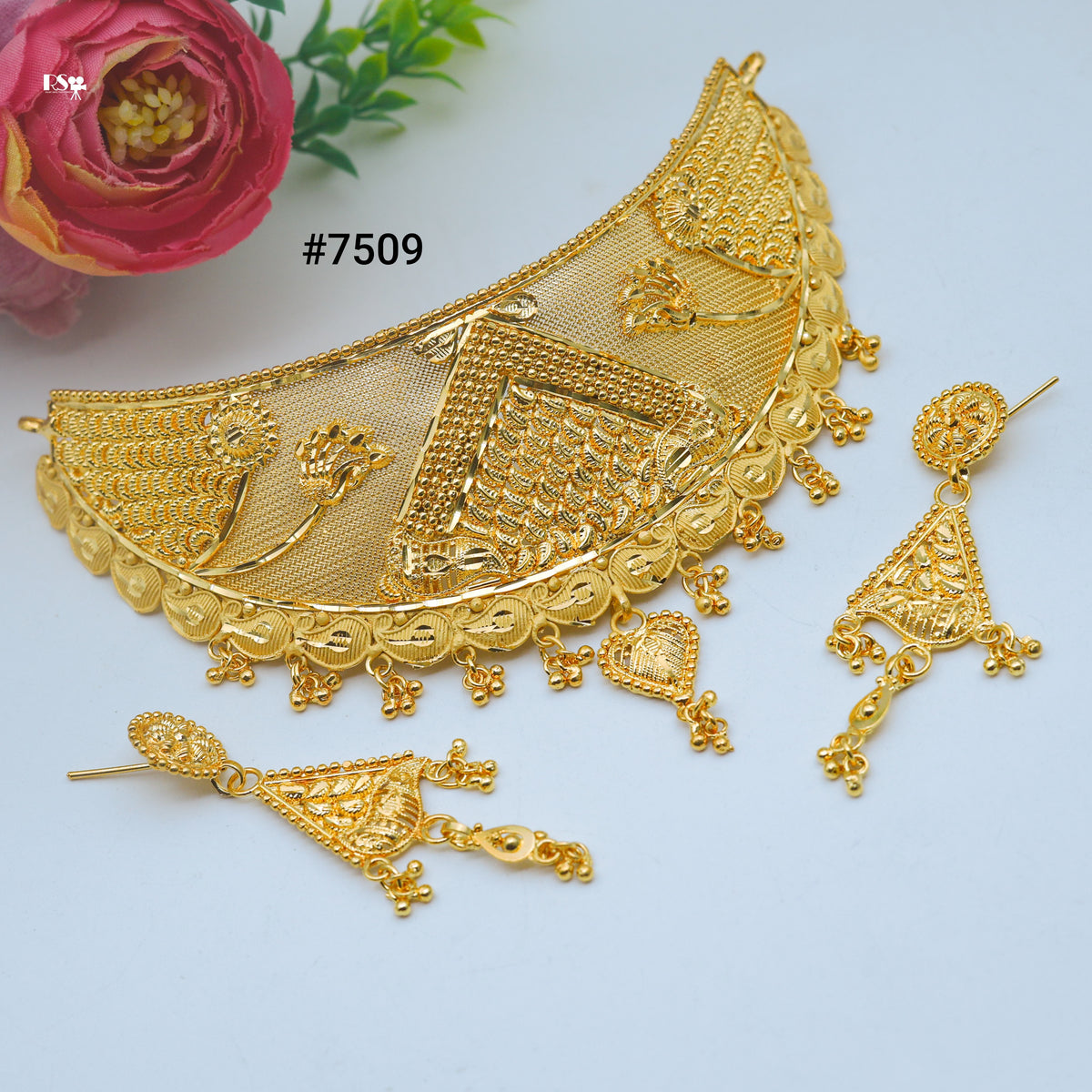 Gold Plated Short Necklace 1 Gram Gold Plated Jewellery PMJ Model No : 7509