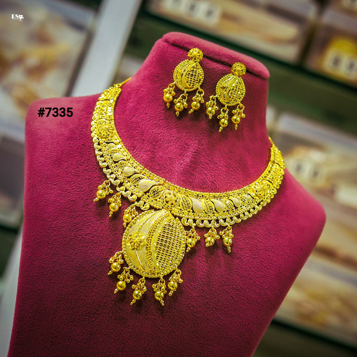Gold Plated Short Necklace 1 Gram Gold Plated Jewellery PMJ Model No : 7335