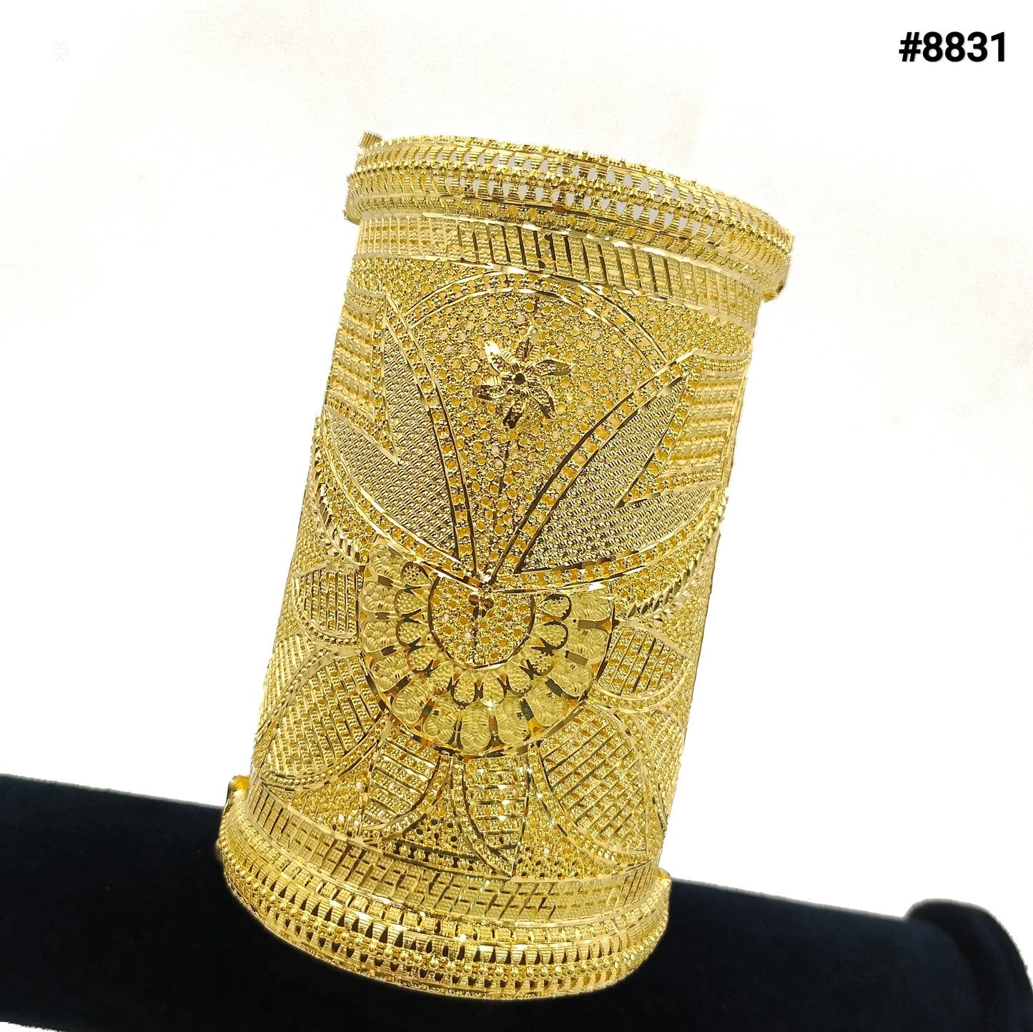 Gold Plated 5 Inch Bracelet 5 Gram Gold Plated Jewellery PMJ Model No : 8831