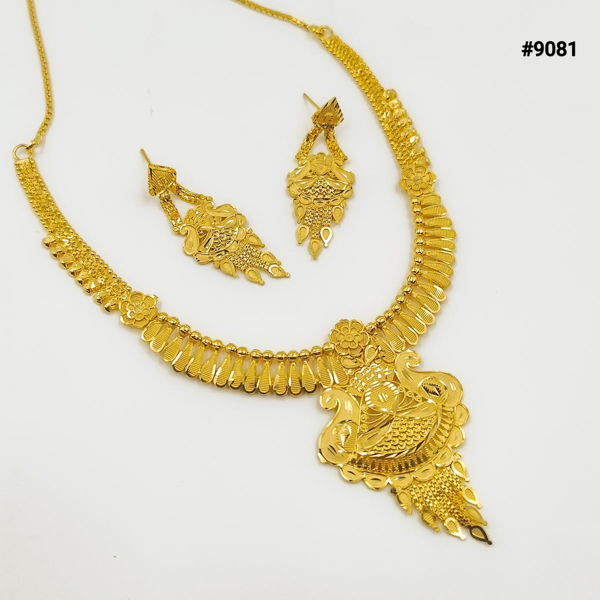 Gold Plated SHORT NECKLACE 5 Gram Gold Plated Jewellery PMJ Model No: 9081
