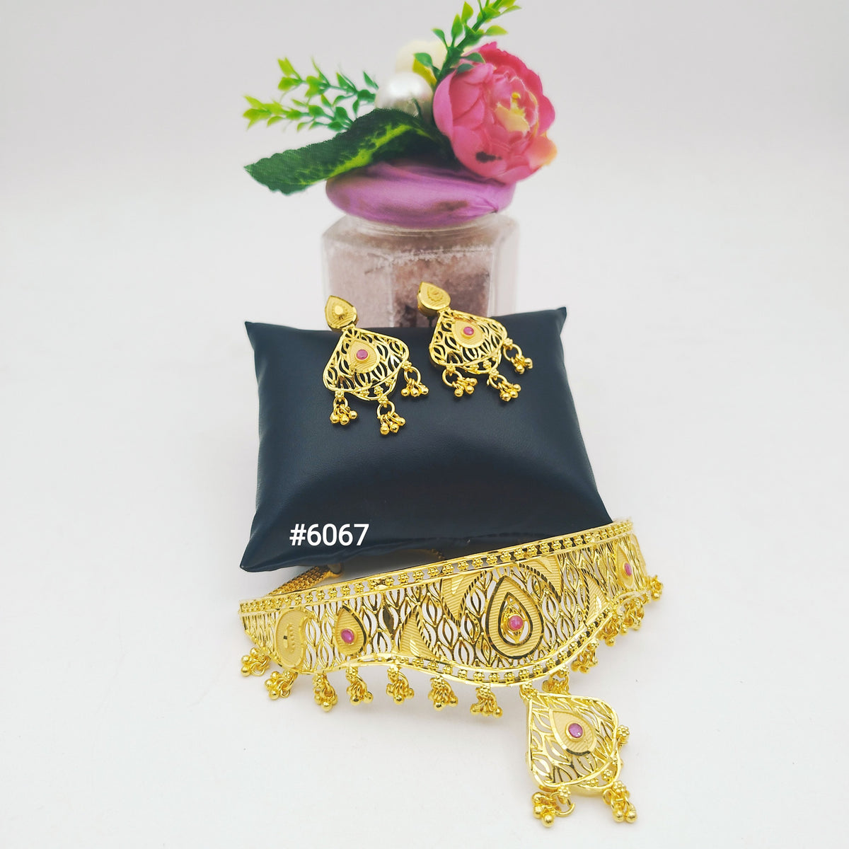 Gold Plated Bridal Short Necklace Set, PMJ Model No: 6067