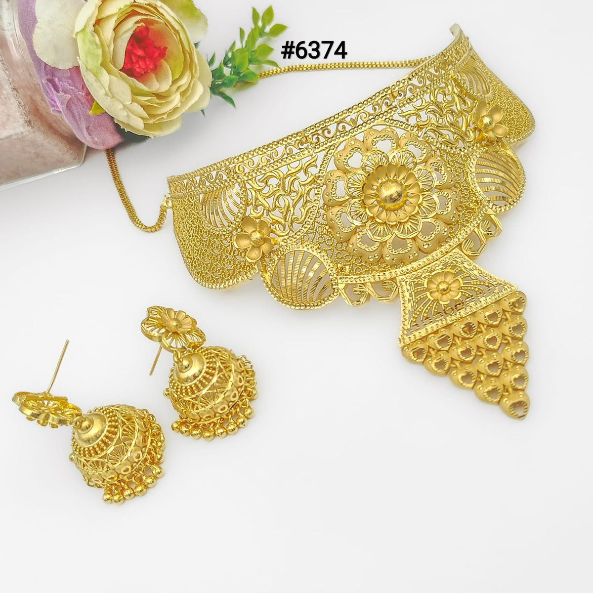 gold-plated statement choker necklaces