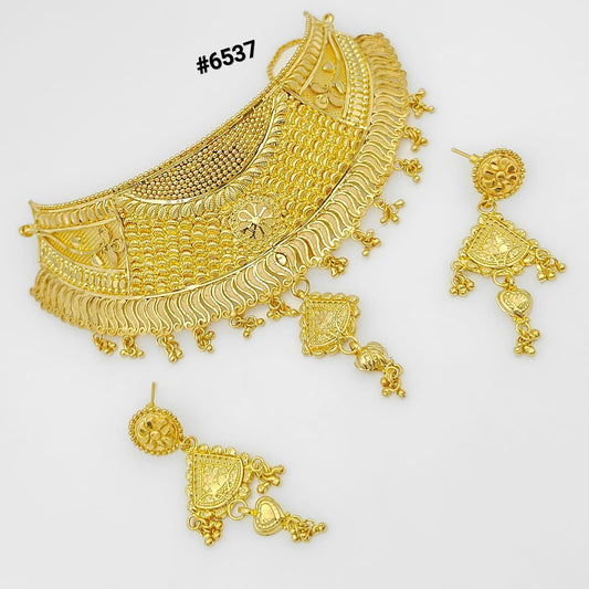 Gold Plated Short Necklace Set, PMJ Model No: 6537