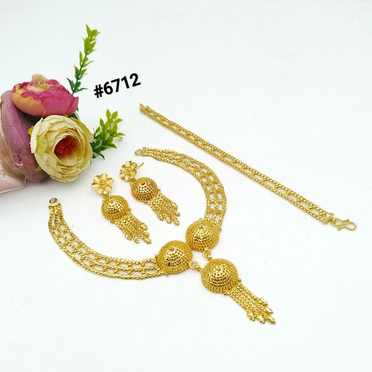 Gold Plated Hand Made Short Necklace Set, PMJ Model No: 6712