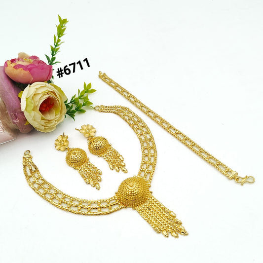 Gold Plated Hand Made Short Necklace Set, PMJ Model No: 6711