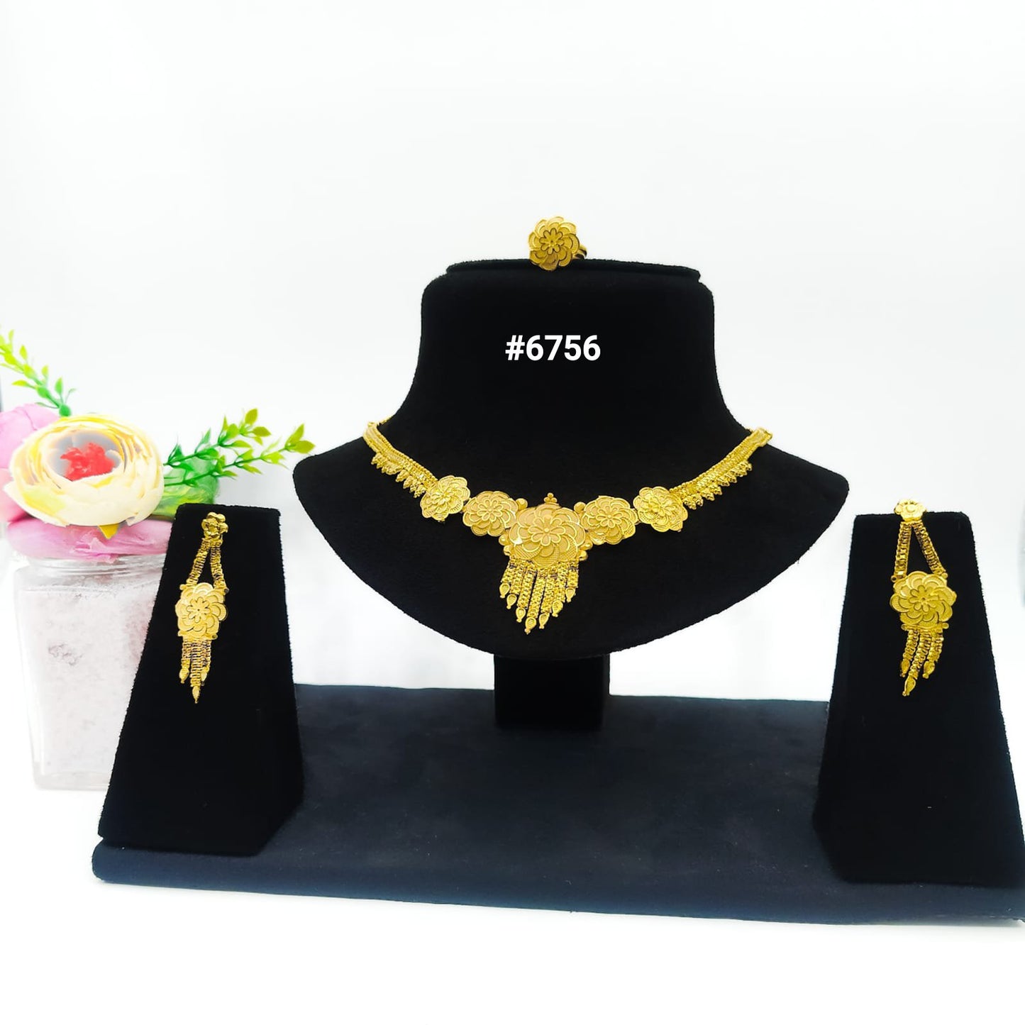 Gold Plated Small Necklace Set, PMJ Model No: 6756