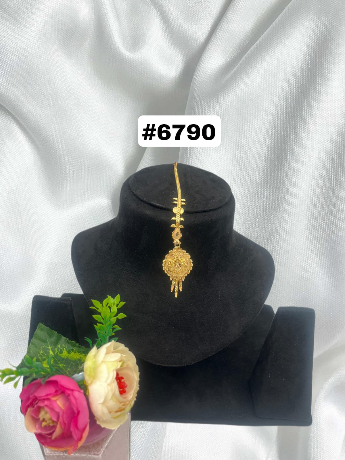 Gold Plated Maang Tika PMJ Model No: 6790