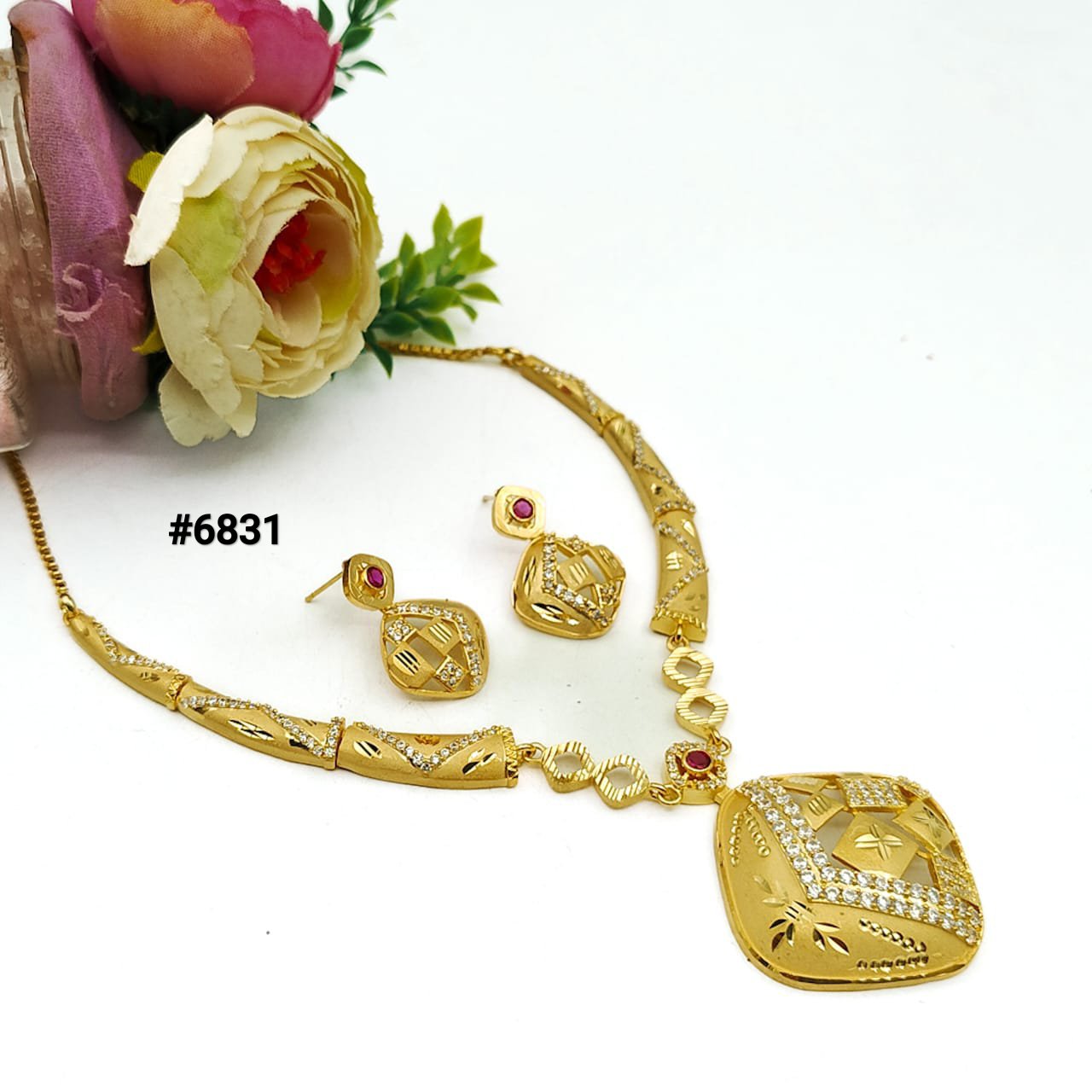 Gold Plated Small Necklace Set PMJ Model No : 6831