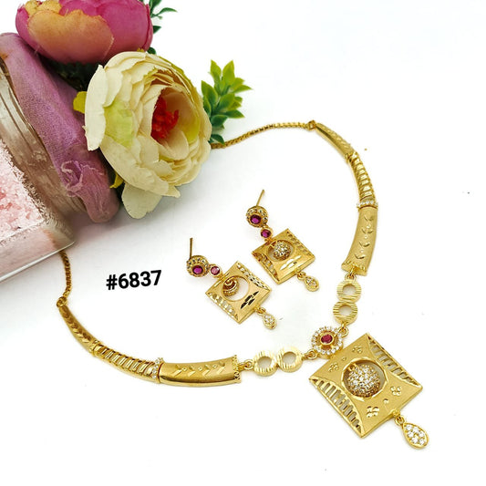 Gold Plated Small Necklace Set PMJ Model No : 6837