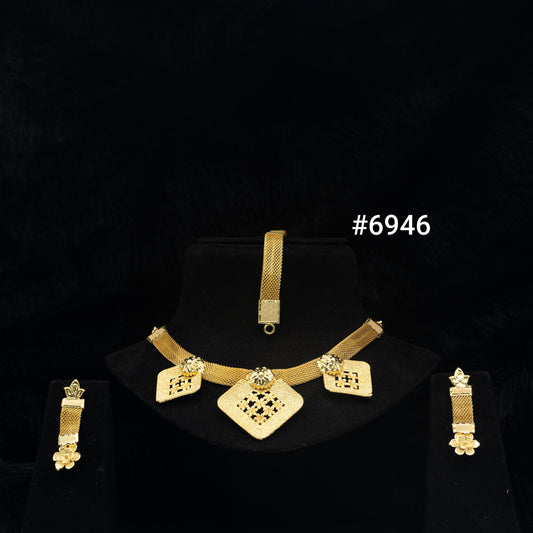 Gold Plated Short Necklaces, PMJ Model No: 6946