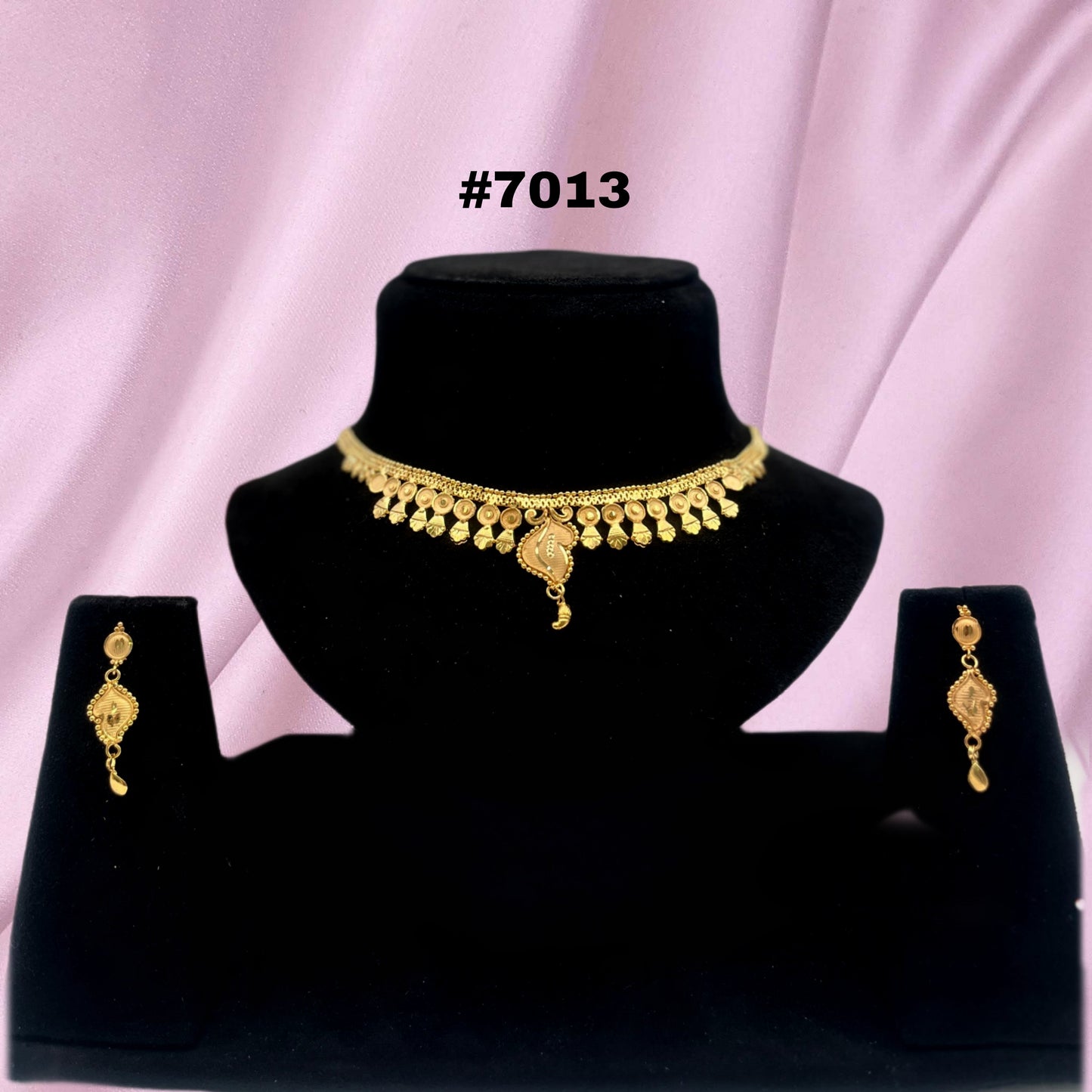 24 Carat Gold Plated Short Necklace 1 Gram Gold Plated Jewellery PMJ Model No : 7013