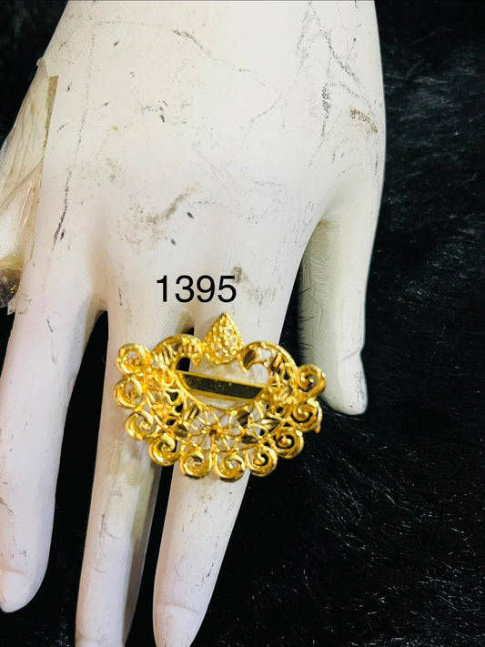 Stylish Finger Ring of Gold Forming Wedding Style Jewelry Sale MODEL : 1395
