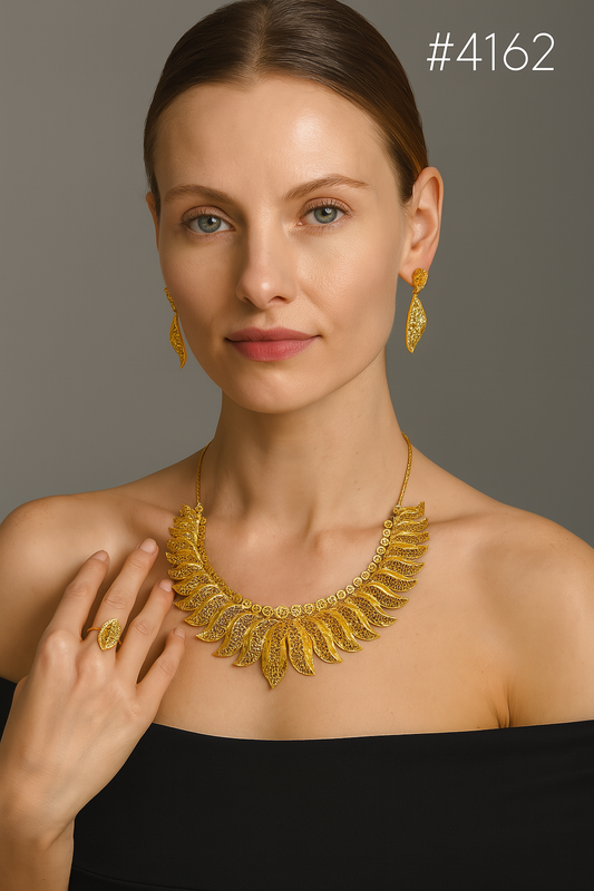 Gold Plated Bridal Short Necklace Set, PMJ Model No: 4162