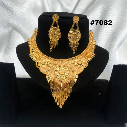 Gold Plated Bridal Short Necklace Set, PMJ Model No: 7082