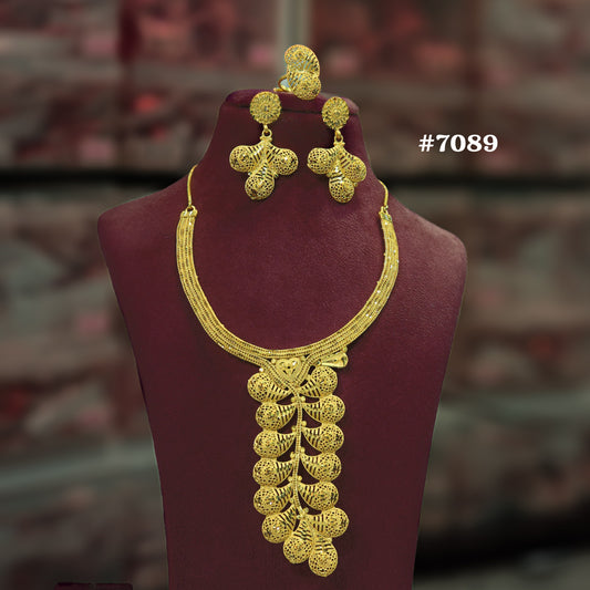 Gold Plated Bridal Short Necklace Set, PMJ Model No: 7089