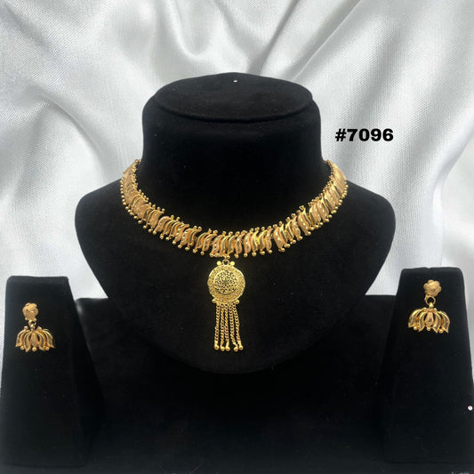 Gold Plated Small Necklace Set PMJ Model No : 7096