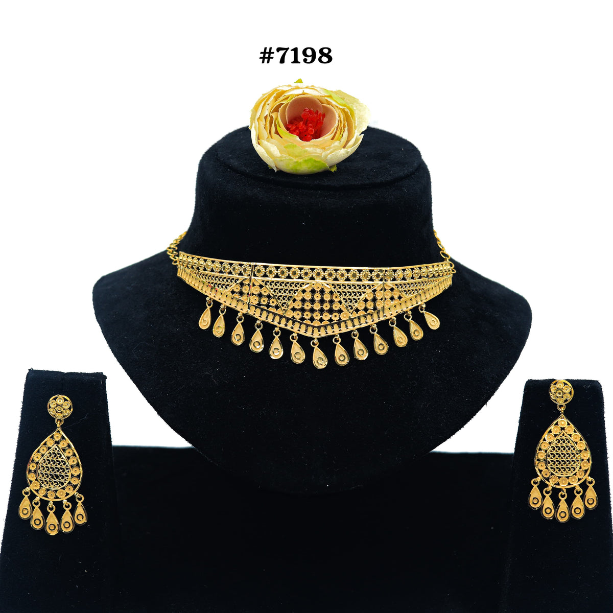 Gold Plated Short Necklace 1 Gram Gold Plated Jewellery PMJ Model No : 7198