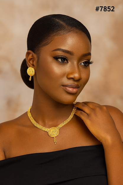 Gold Plated Short Necklace 5 Gram Gold Plated Jewellery PMJ Model No : 7852