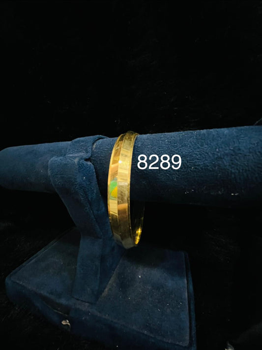 Elegant Gold Men's Kada PMJ Model No : 8289