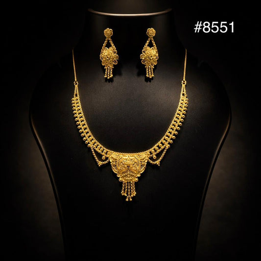 Gold Plated Short NECKLACE 5 Gram Gold Plated Jewellery PMJ Model No : 8551