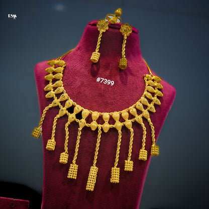 Gold Plated Short Necklace 1 Gram Gold Plated Jewellery PMJ Model No : 7399