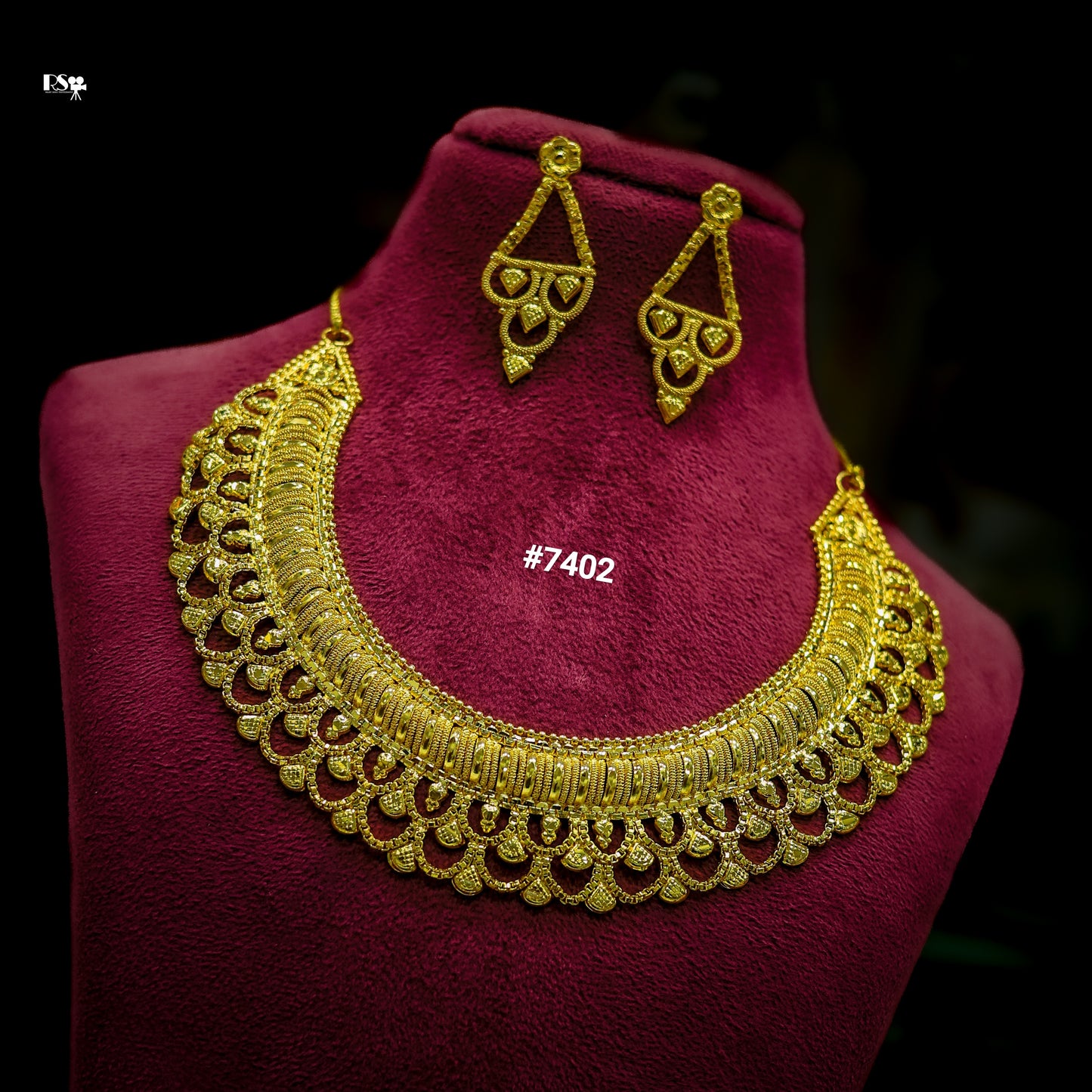 Gold Plated Short Necklace 1 Gram Gold Plated Jewellery PMJ Model No : 7402