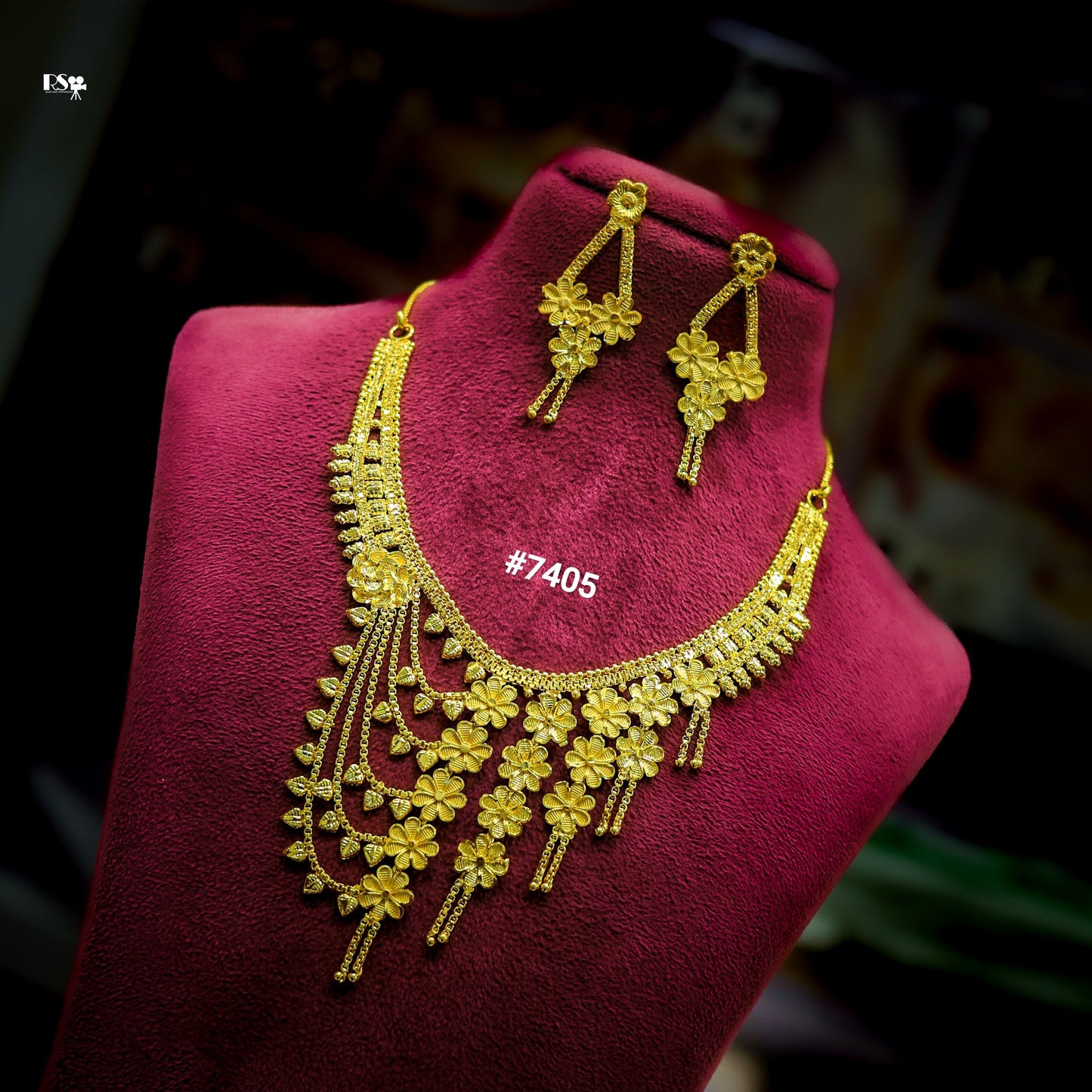 Gold Plated Short Necklace 1 Gram Gold Plated Jewellery PMJ Model No : 7405