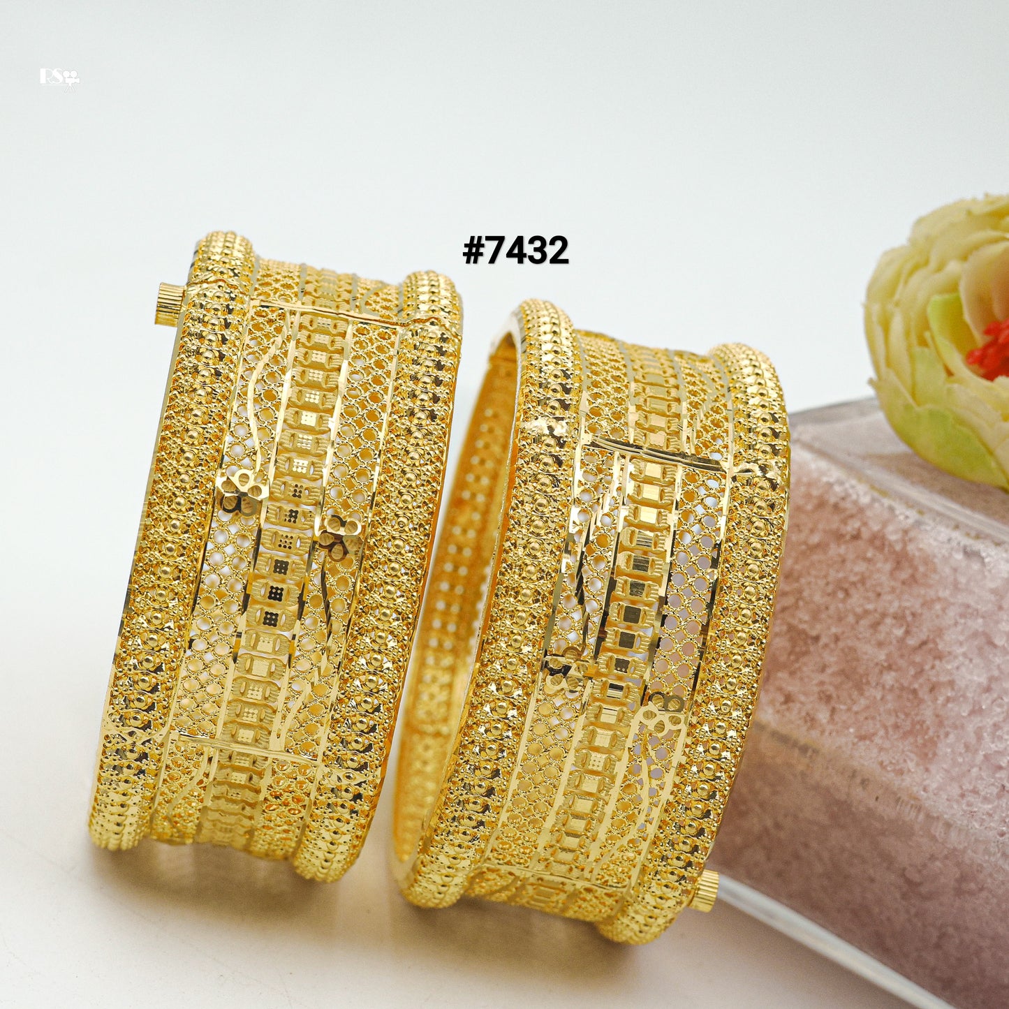 Gold Plated BANGLE 1 Gram Gold Plated Jewellery PMJ Model No : 7432