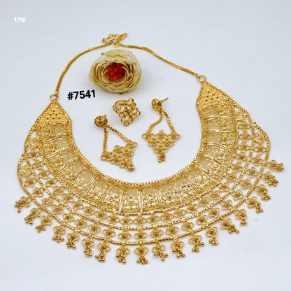 Gold Plated Short Necklace 1 Gram Gold Plated Jewellery PMJ Model No : 7541