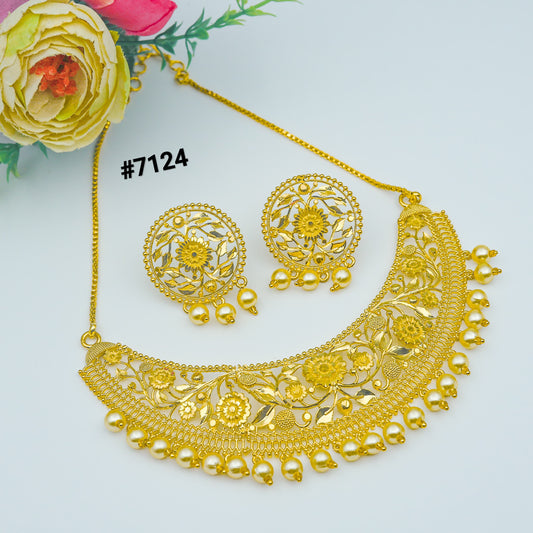 Gold Plated Short Necklace 1 Gram Gold Plated Jewellery PMJ Model No : 7124