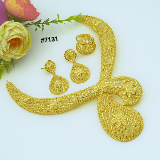 Gold Plated Short Necklace 1 Gram Gold Plated Jewellery PMJ Model No : 7131