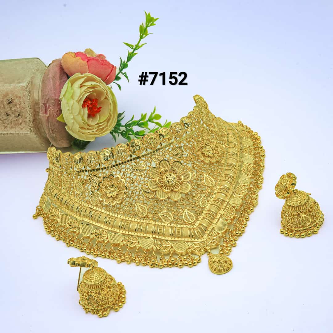 Gold Plated Short Necklace 1 Gram Gold Plated Jewellery PMJ Model No : 7152