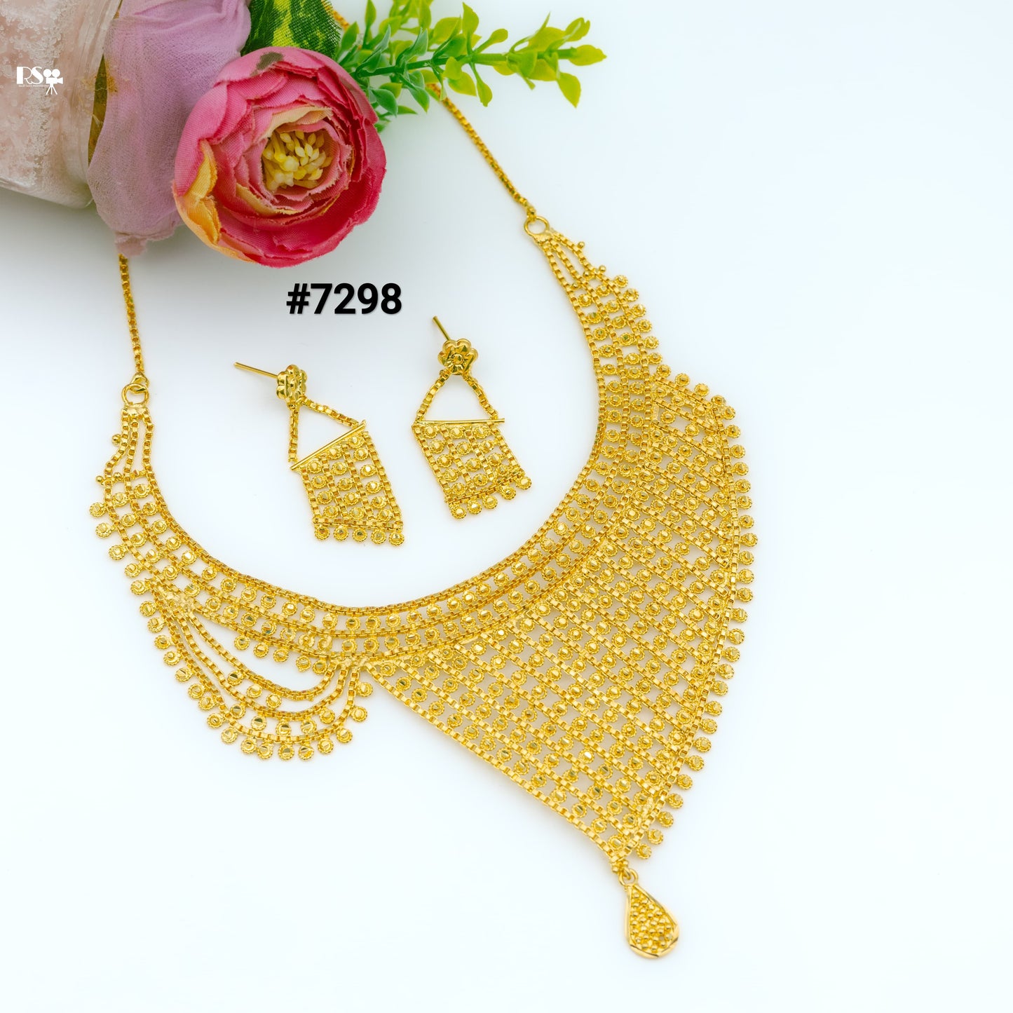 Gold Plated Short Necklace 1 Gram Gold Plated Jewellery PMJ Model No : 7298