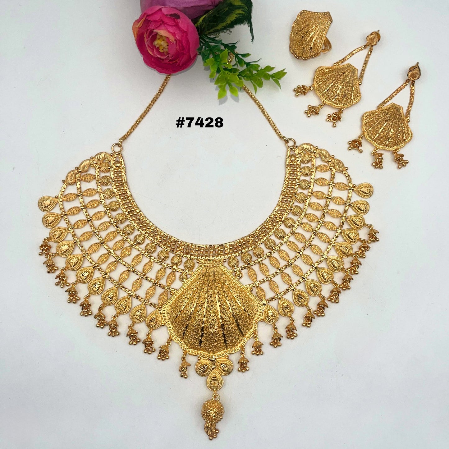 Gold Plated CHOKKAR 1 Gram Gold Plated Jewellery PMJ Model No : 7428