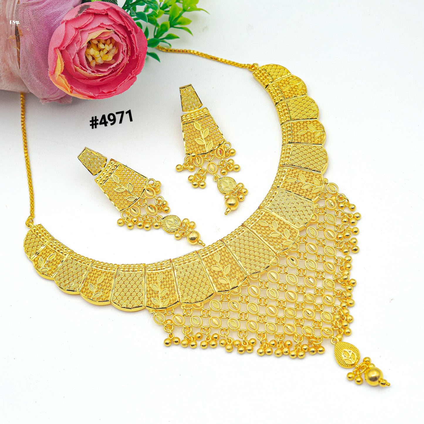 Gold Plated Bridal Short Necklace Set, PMJ Model No: 4971