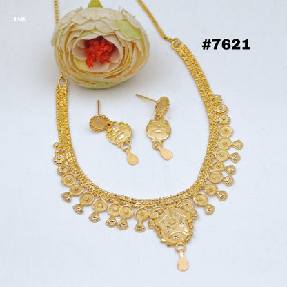 Gold Plated Short Necklace 1 Gram Gold Plated Jewellery PMJ Model No : 7621
