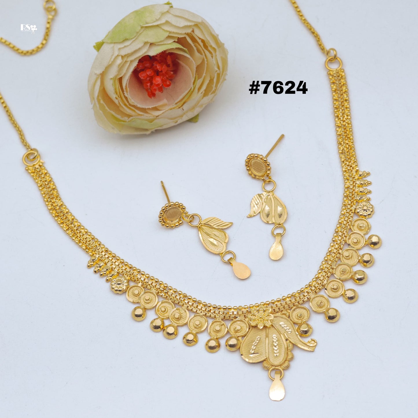 Gold Plated Short Necklace 1 Gram Gold Plated Jewellery PMJ Model No : 7624