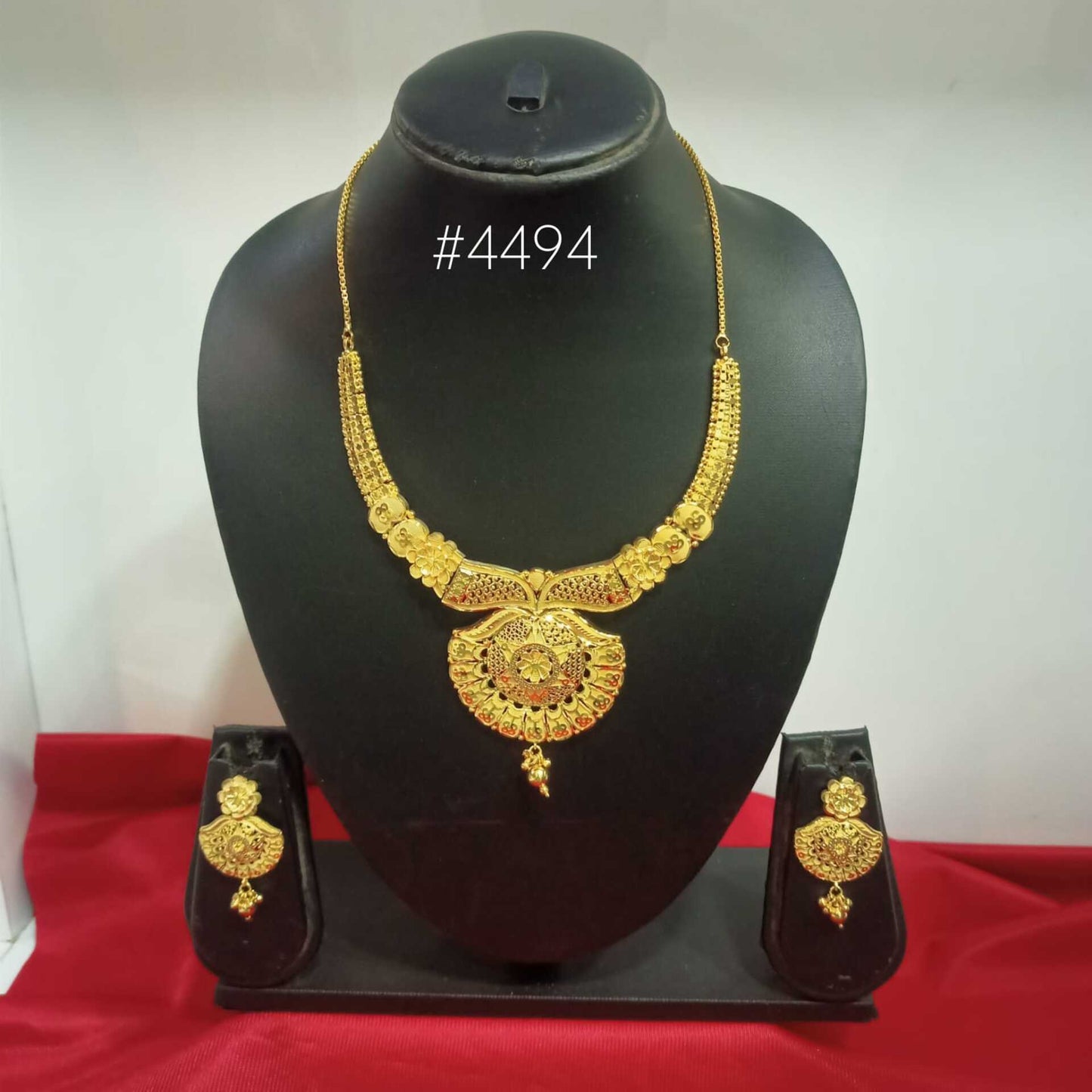 Gold Plated Bridal Short Necklace Set, PMJ Model No: 4494