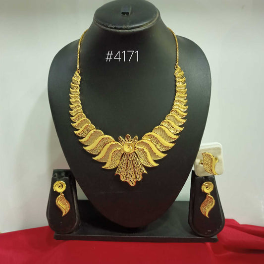 Gold Plated Bridal Short  Necklace Set, PMJ Model No: 4171