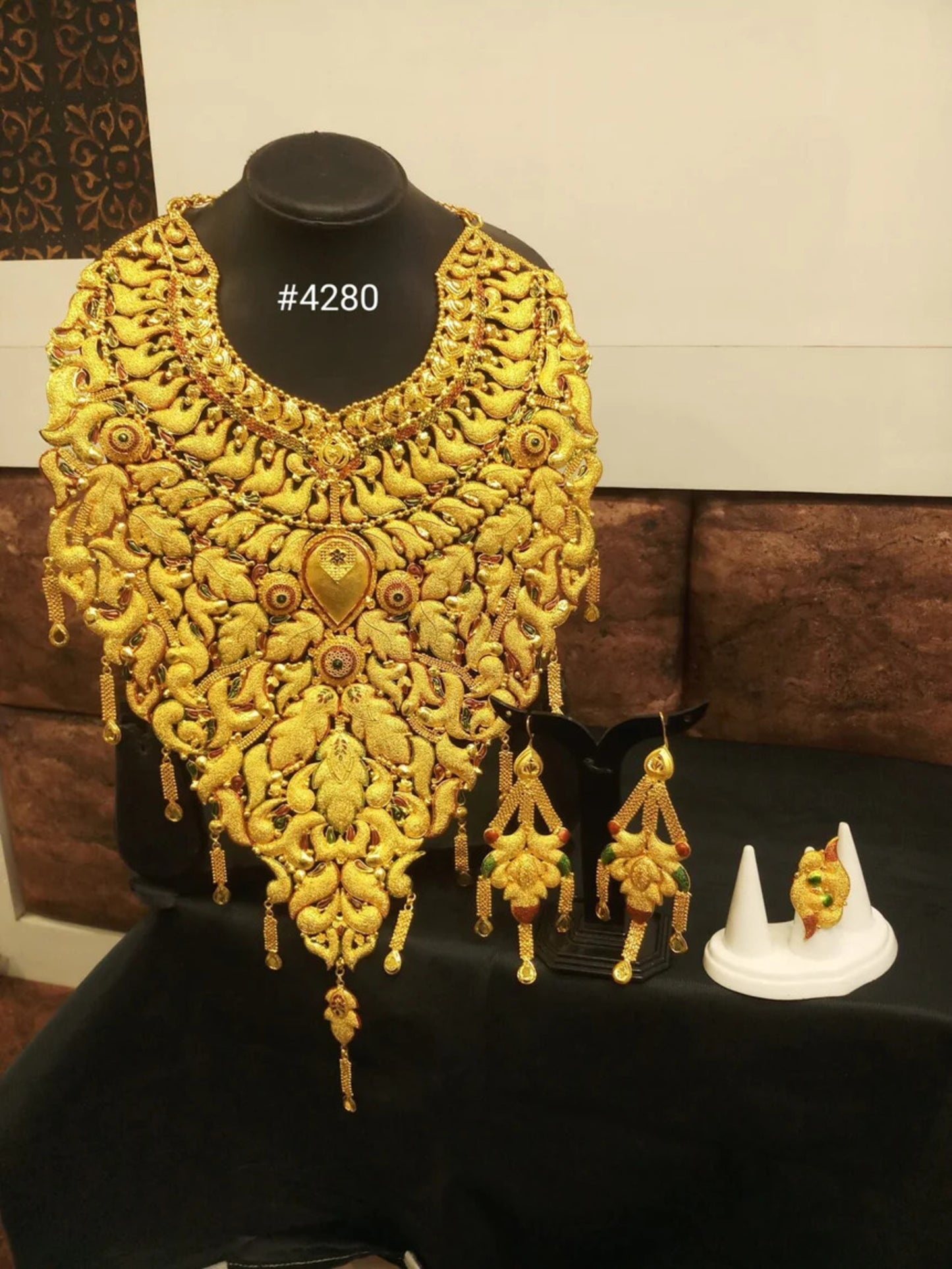 Gold Plated Hand Made Jewelry Long Necklace Set, PMJ Model No: 4280