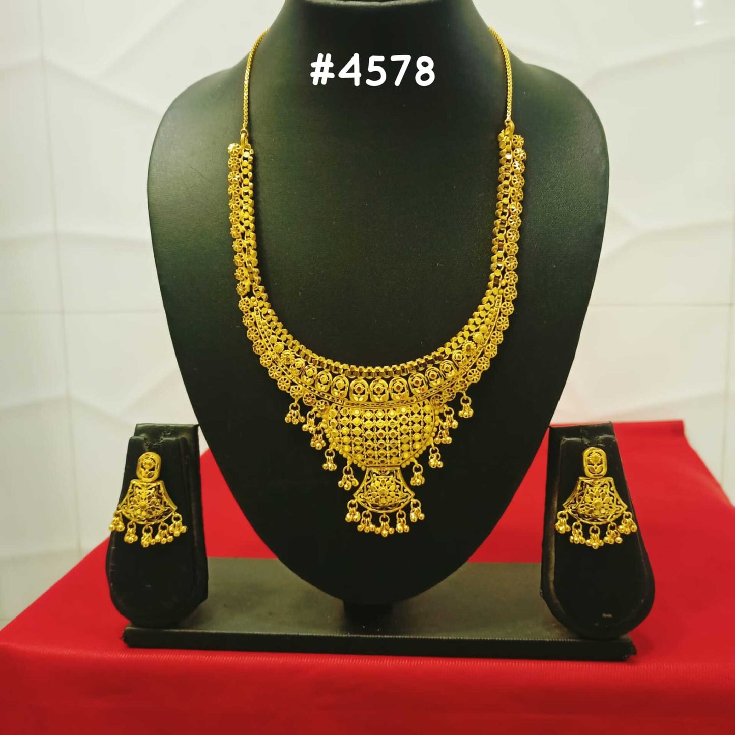 Gold Plated Bridal Short Necklace Set, PMJ Model No: 4578