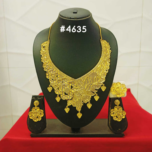 Gold Plated Bridal Short Necklace Set, PMJ Model No: 4635