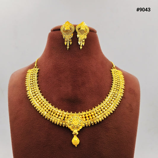 Gold Plated SHORT NECKLACE 5 Gram Gold Plated Jewellery PMJ Model No : 9043