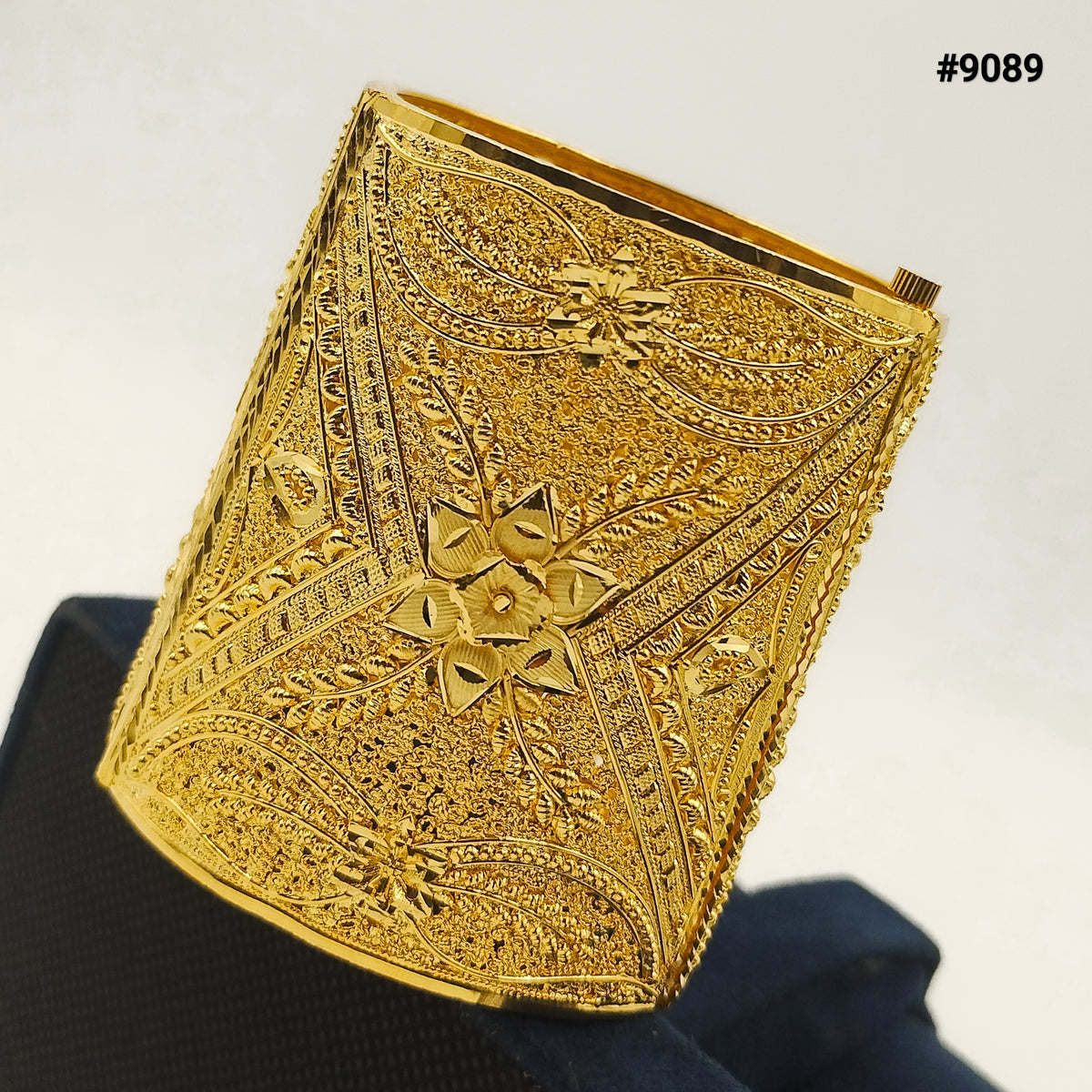 Gold Plated Bracelet 5 Gram Gold Plated Jewellery PMJ Model No : 9089