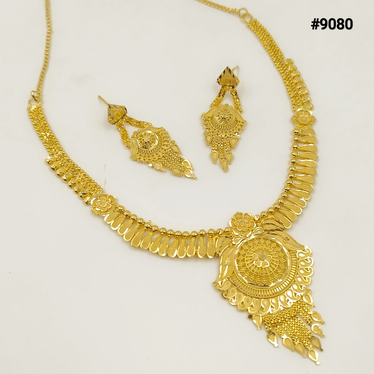 Gold Plated SHORT NECKLACE 5 Gram Gold Plated Jewellery PMJ Model No: 9080