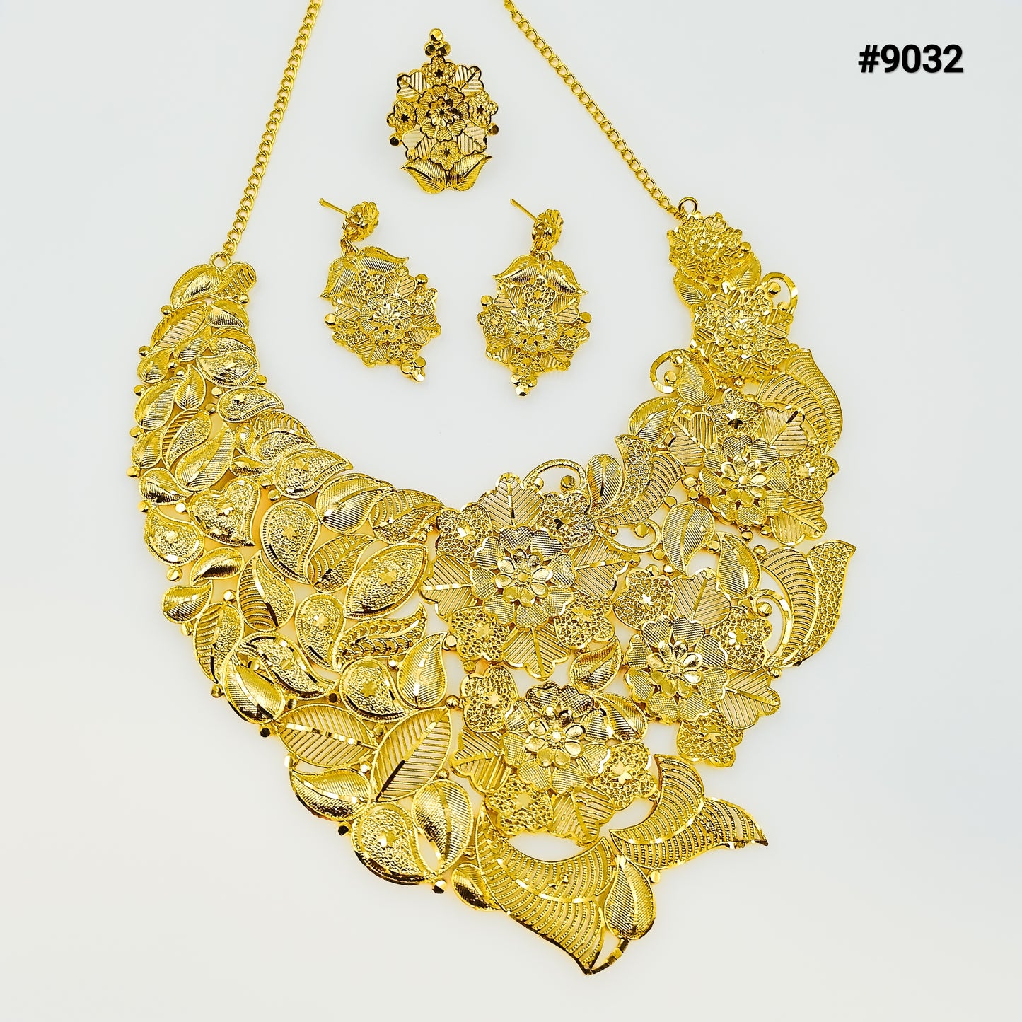 Gold Plated SHORT NECKLACE 5 Gram Gold Plated Jewellery PMJ Model No : 9032